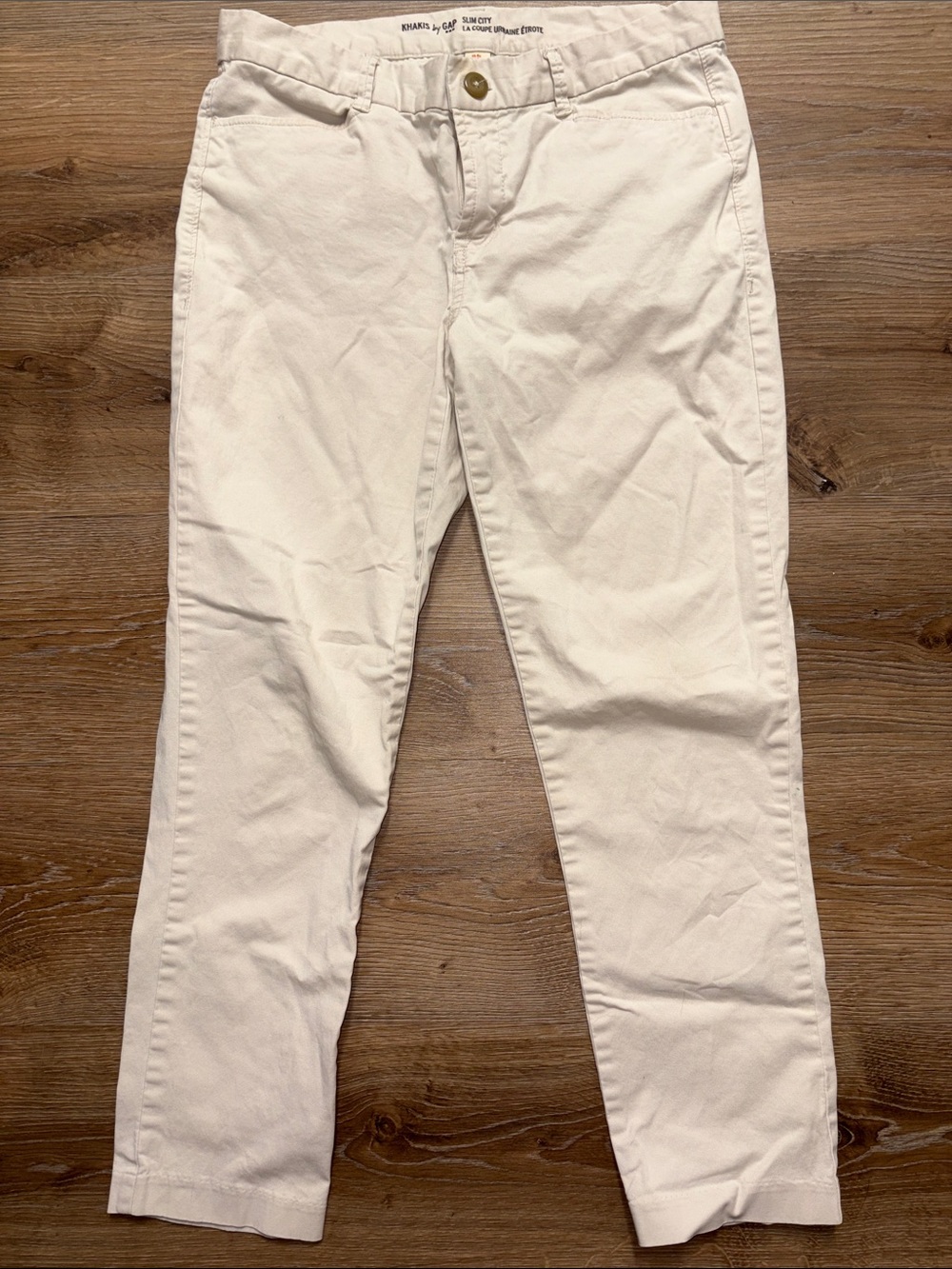 OFFERS OPEN! Women’s size 4 GAP Khakis Slim City Chino Pants in Cream